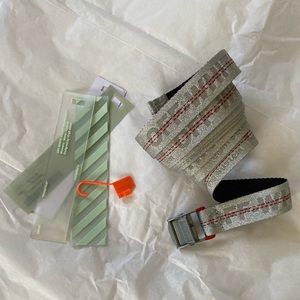 NWOT Off-White Mini Industrial Belt